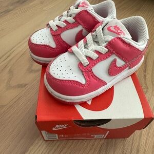 Toddler Nike Pink Size 4